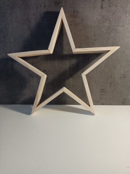 Grande étoile de Noël en bois évidée