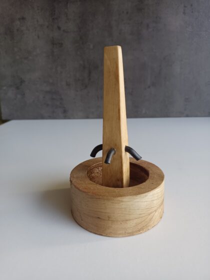 fontaine en bois pour la crèche